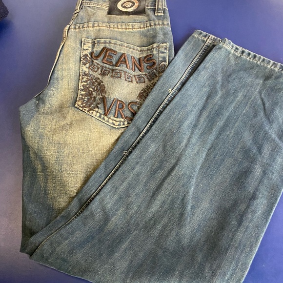 Versace unisex Jeans in Light Blue relax fit stones washed - Picture 7 of 12